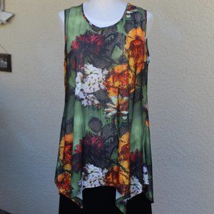 Simply Aster Floral Sleeveless Tunic-NWT